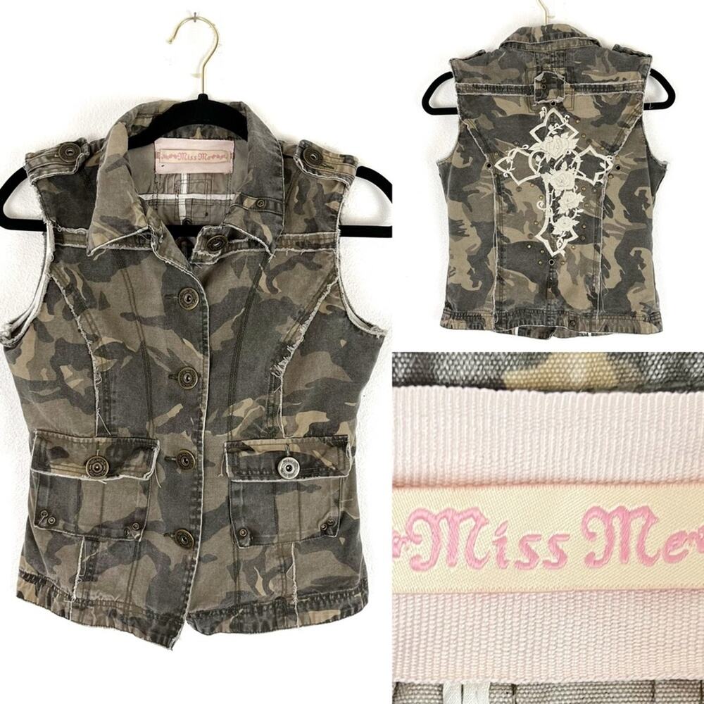 Miss Me Distressed Camo Vest Small